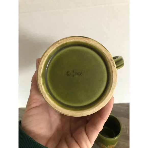 1960s Holt Howard Textured Mug  Pair - Picture 4 of 10